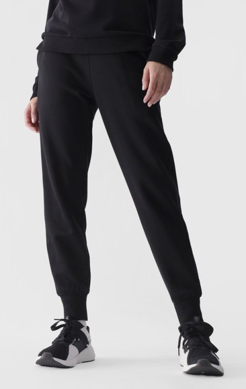 4F OCIEPLANY DAMSKI DRES BAWEŁNA KOMPLET BLUZA SPODNIE / rozm XS 4F OCIEPLANY DAMSKI DRES BAWEŁNA KOMPLET BLUZA SPODNIE / rozm XS