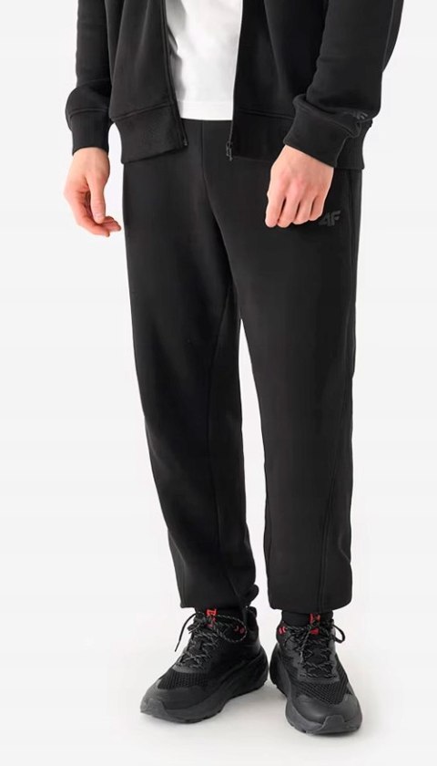 4F MĘSKIE SPODNIE DRESOWE DRESY JOGGERY BAWEŁNA / rozm XL 4F MĘSKIE SPODNIE DRESOWE DRESY JOGGERY BAWEŁNA / rozm XL