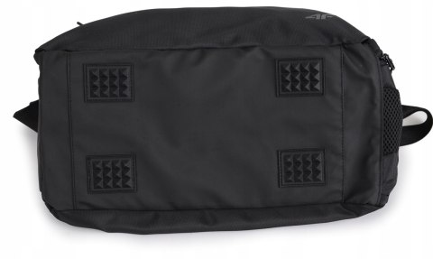 TORBA SPORTOWA 4F 10L CZARNA | KOMPAKTOWA I WYTRZYMAŁA NA SIŁOWNIĘ