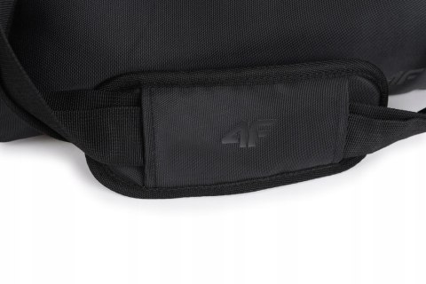 TORBA SPORTOWA 4F 10L CZARNA | KOMPAKTOWA I WYTRZYMAŁA NA SIŁOWNIĘ