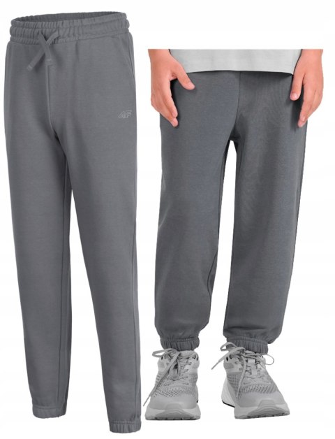 4F OCIEPLANE CHŁOPIĘCE SPODNIE DRESOWE DRESY BAWEŁNA JOGGERY / rozm 140